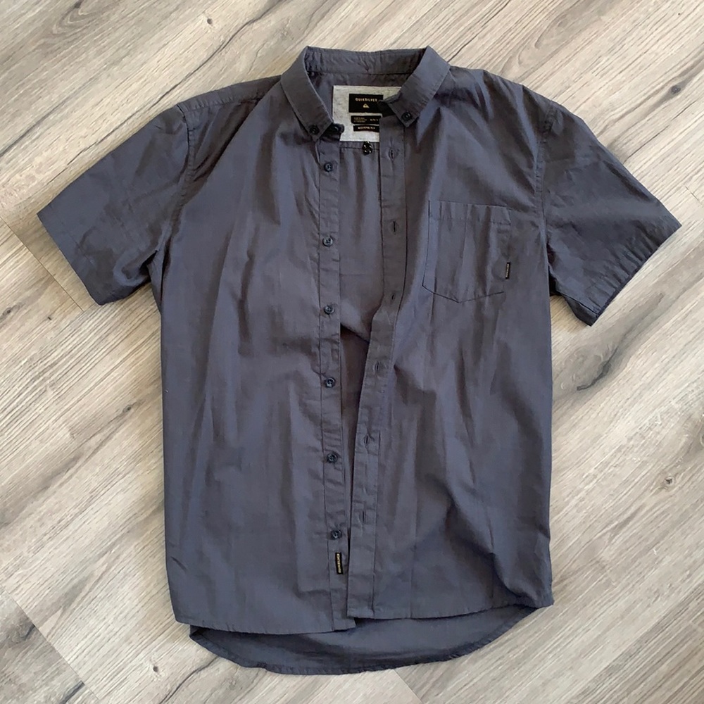 Quicksilver Modern Fit Short Sleeve Button Down